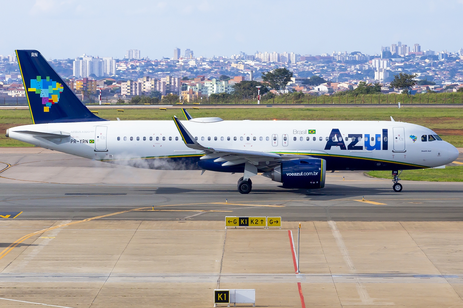 PR-YRN - Airbus A320