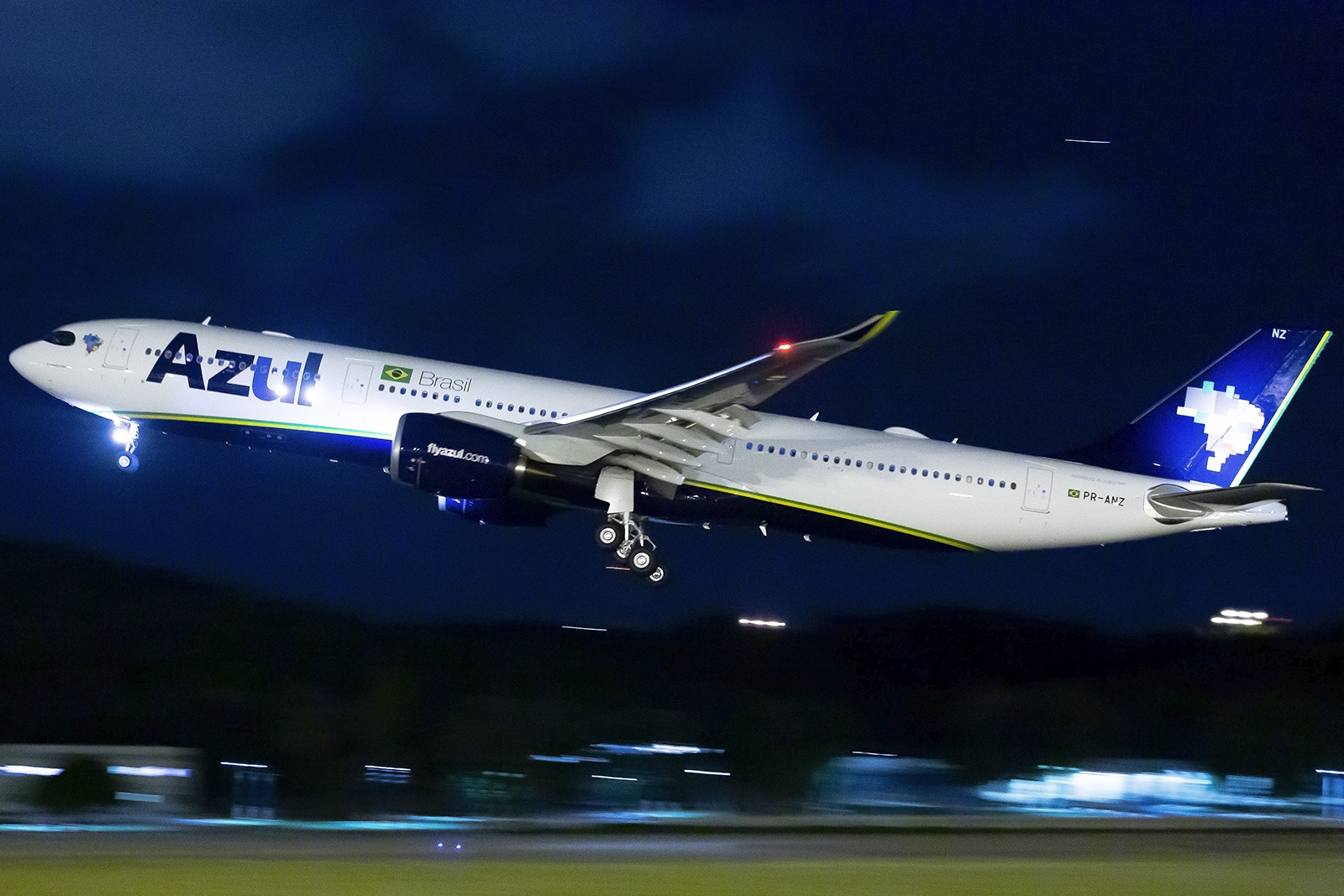 PR-ANZ - Airbus A330-900