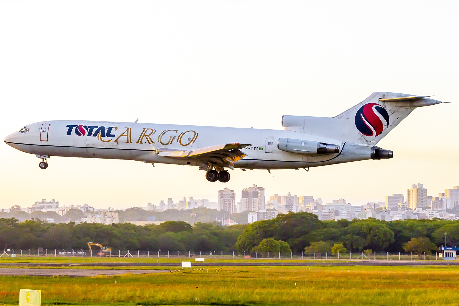 PR-TTP - Boeing 727-200F