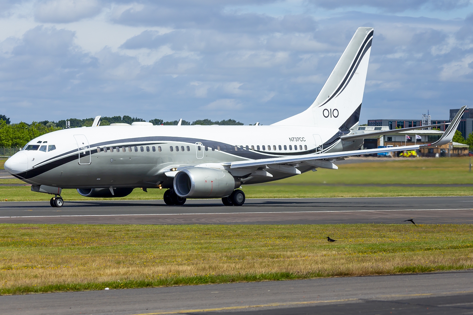 N737CC - Boeing 737-700 BBJ