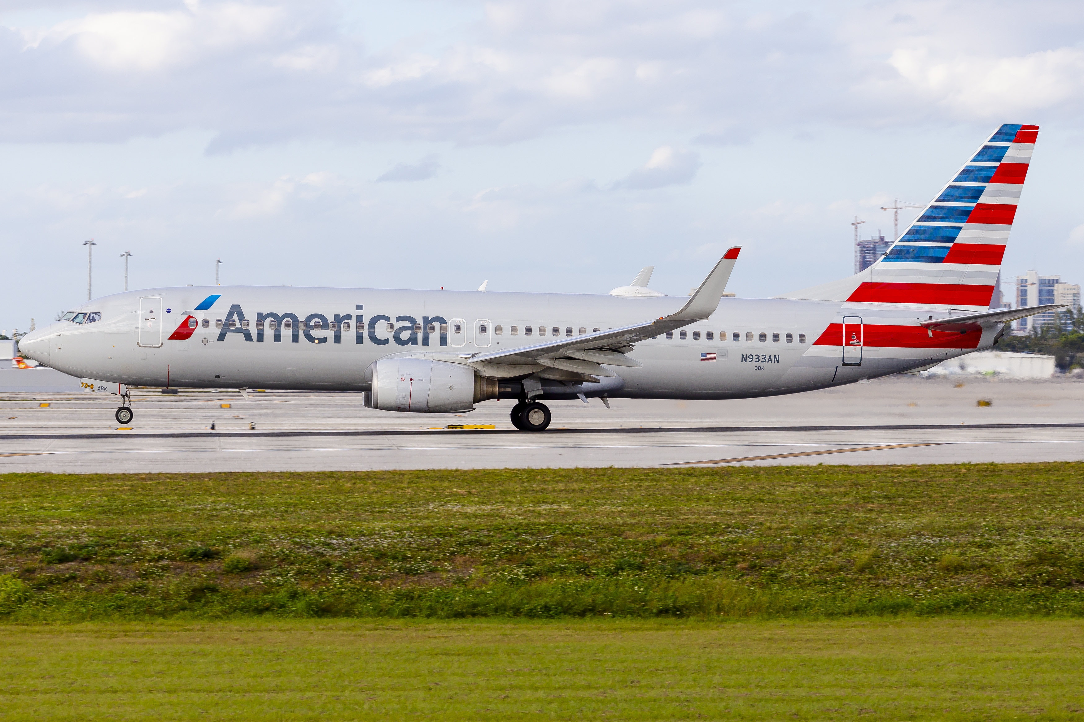 N933AN - Boeing 737-800