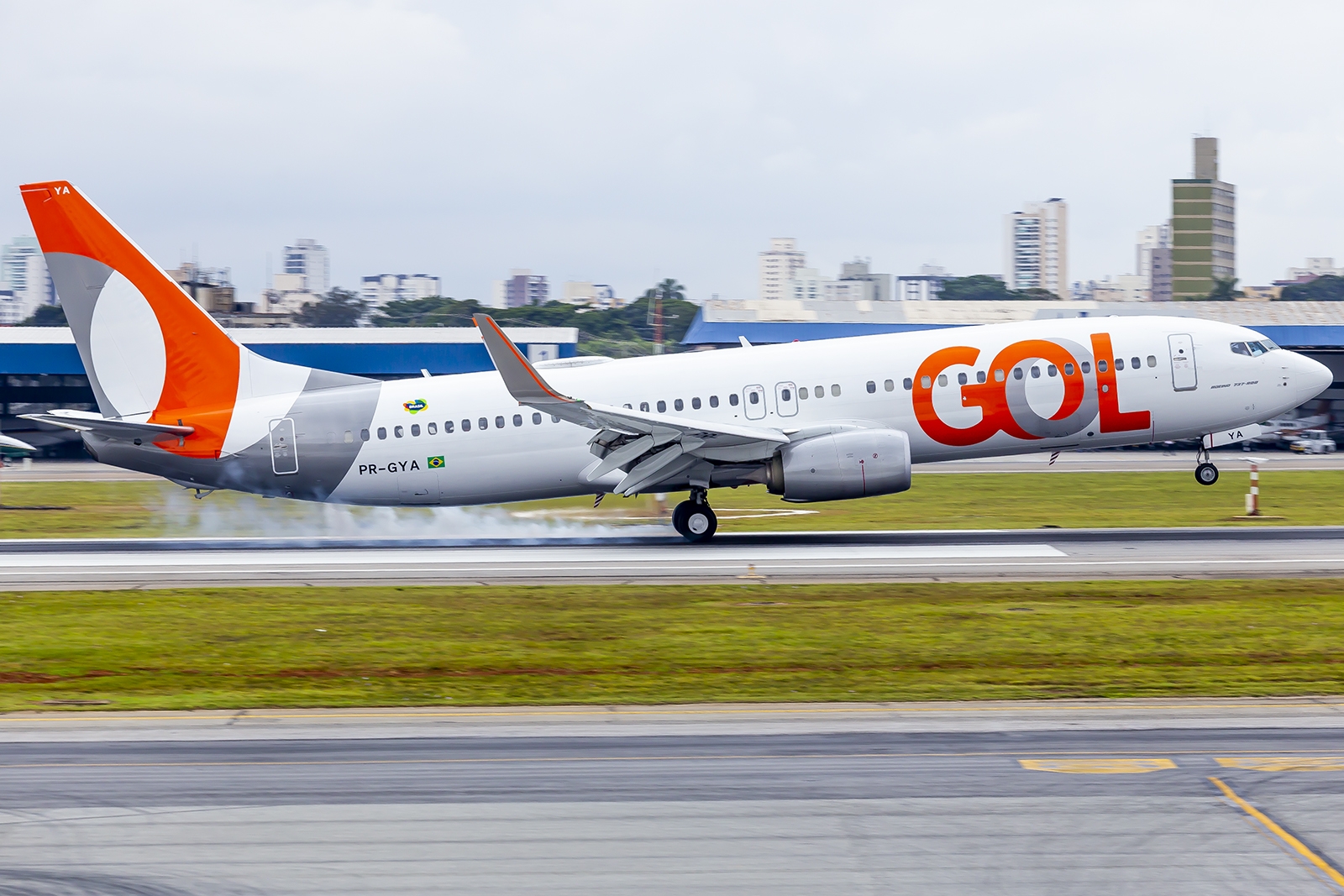 PR-GYA - Boeing 737-800