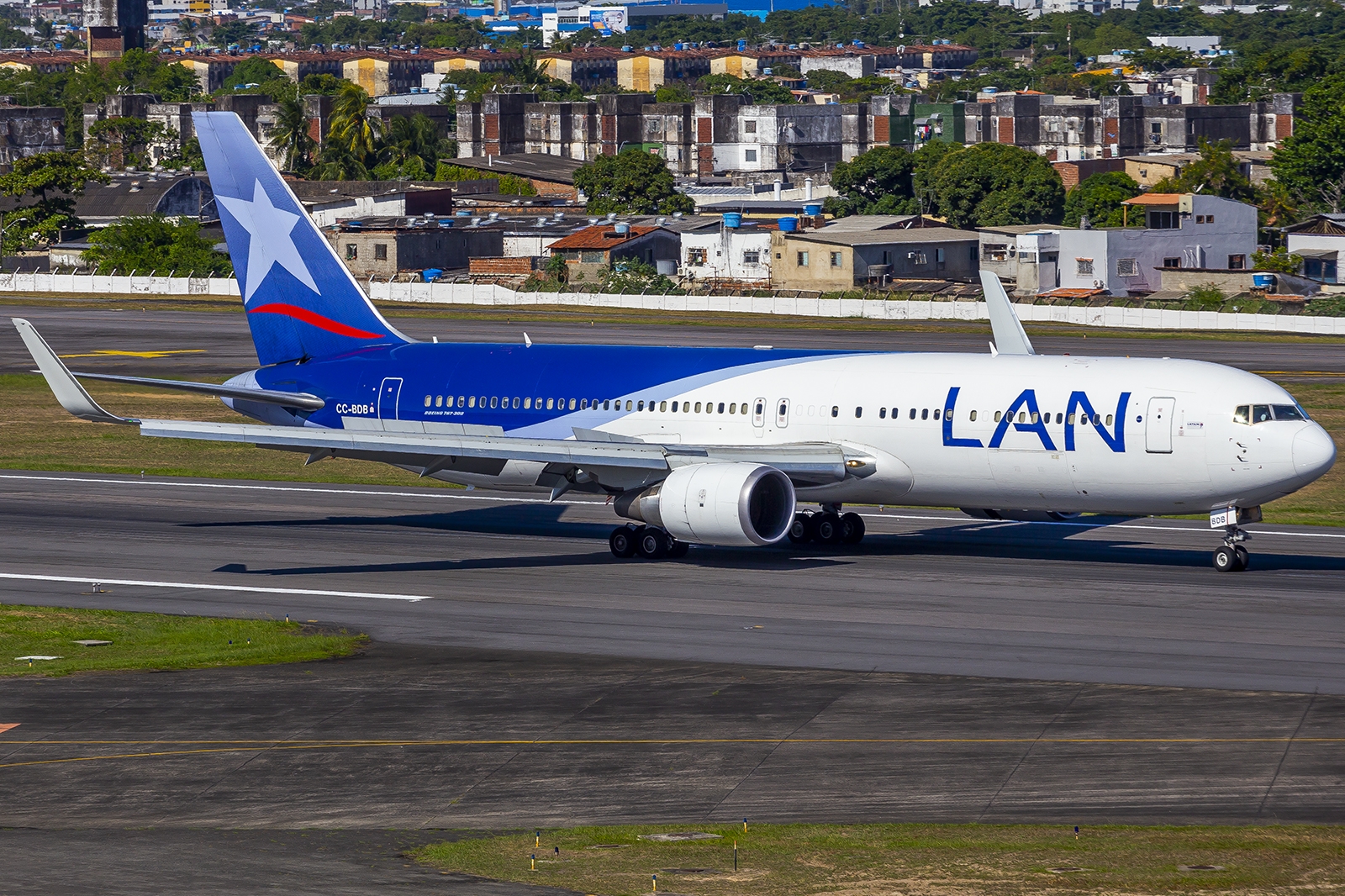 CC-BDB - Boeing 767-300(ER)