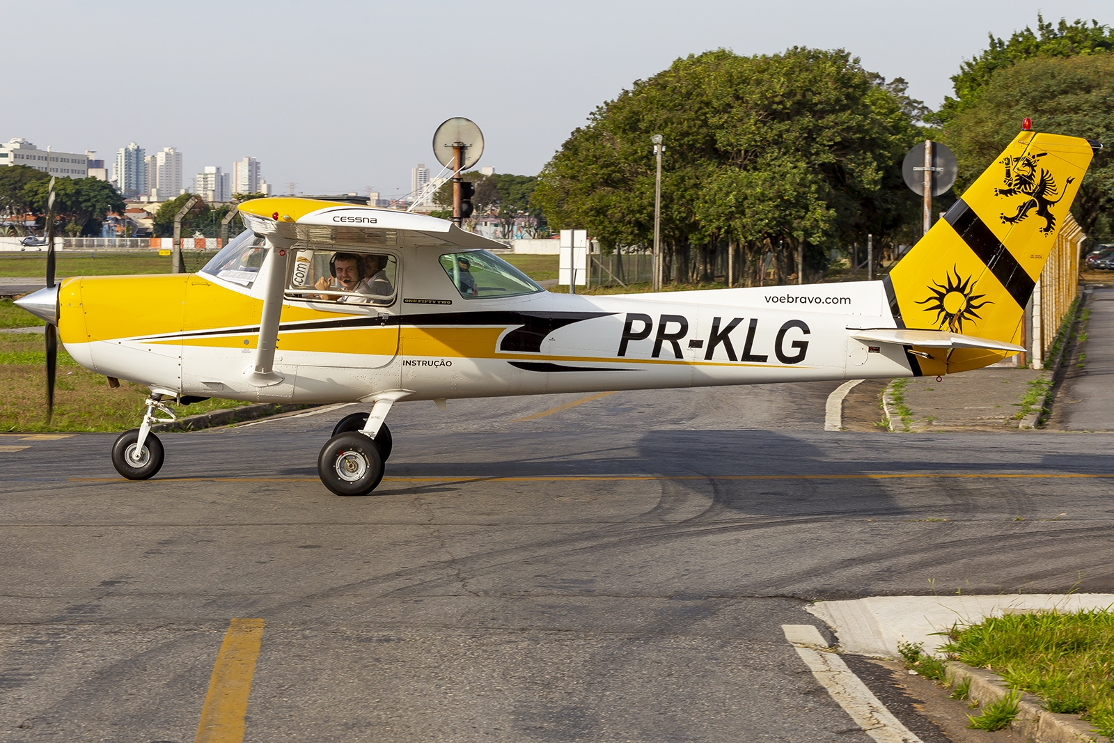 PR-KLG - Cessna 152