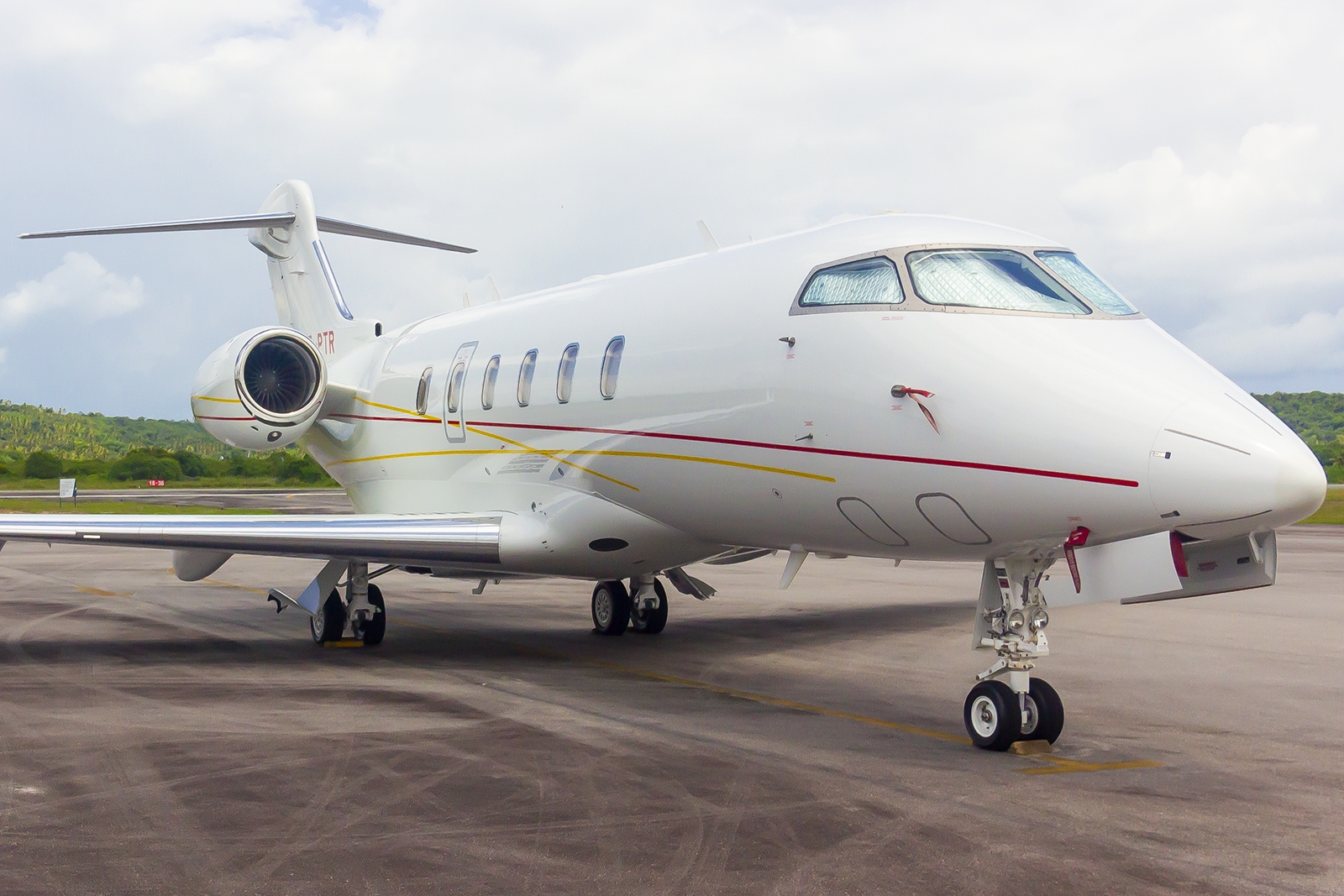 PT-PTR - Bombardier BD-100-1A10 Challenger 300