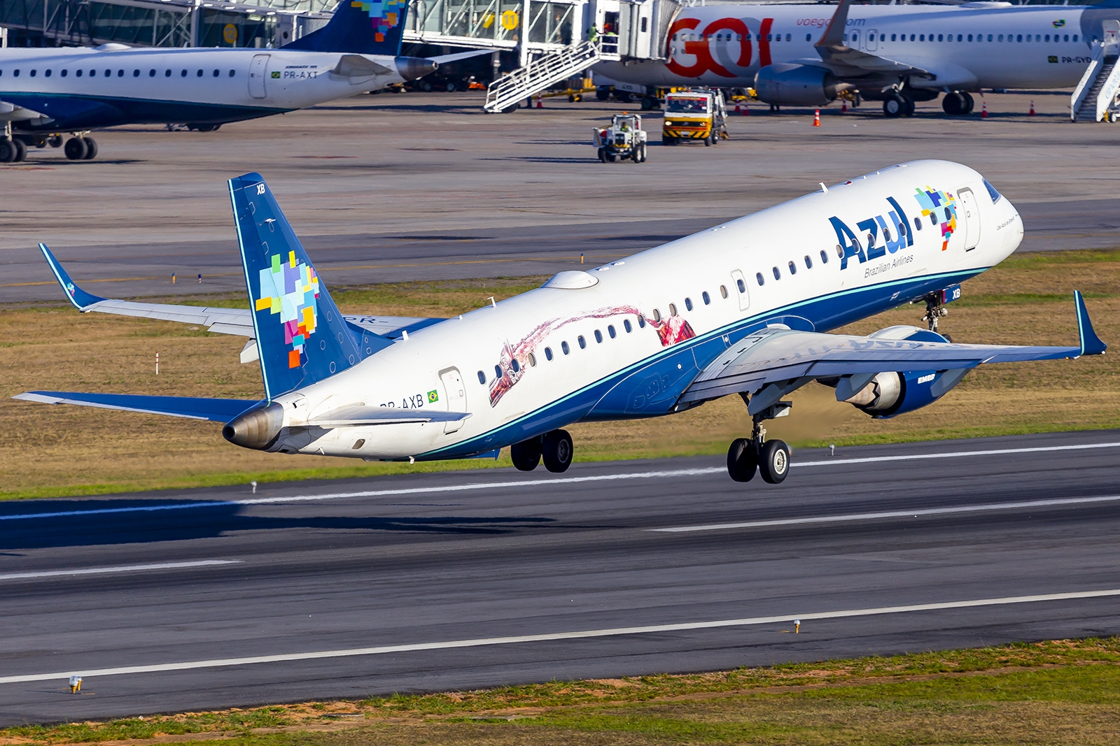 PR-AXB - Embraer 190-200