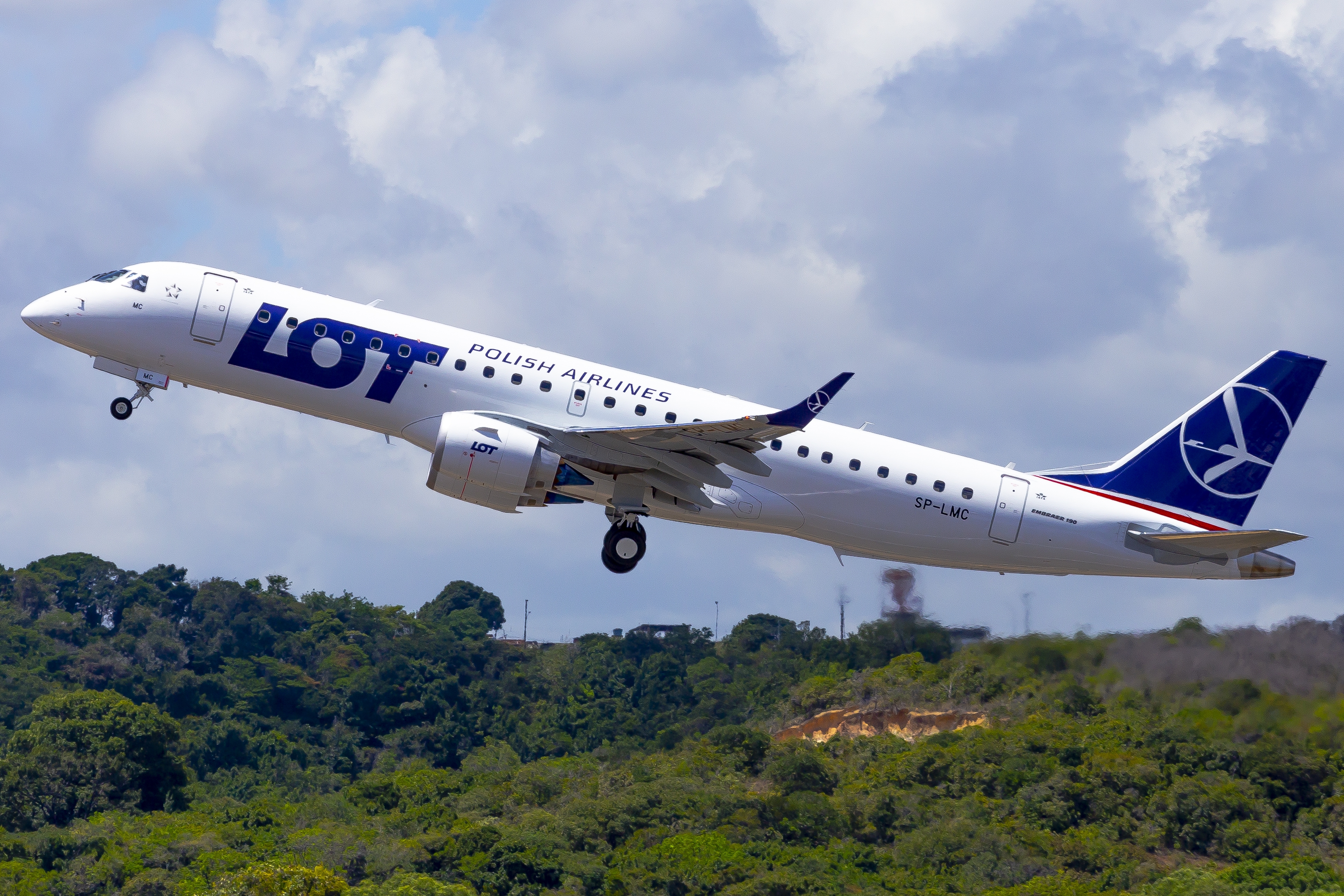 SP-LMC - Embraer 190-100