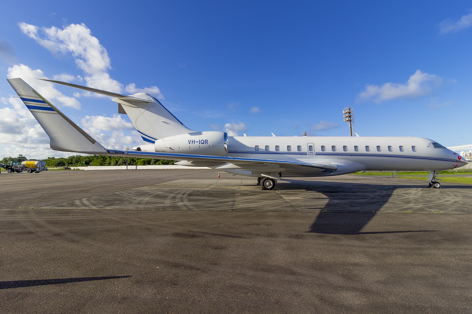 VH-IQR - Bombardier BD-700 Global Express XRS
