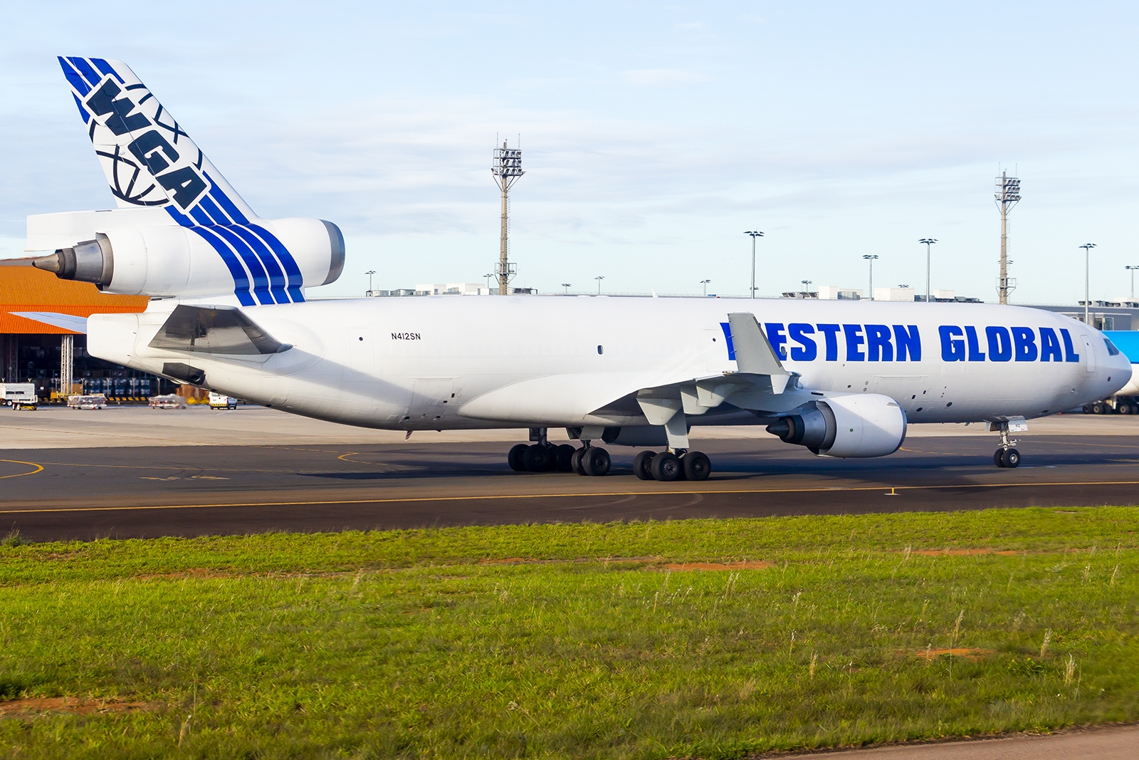 N412SN - McDonnell Douglas MD-11(F)