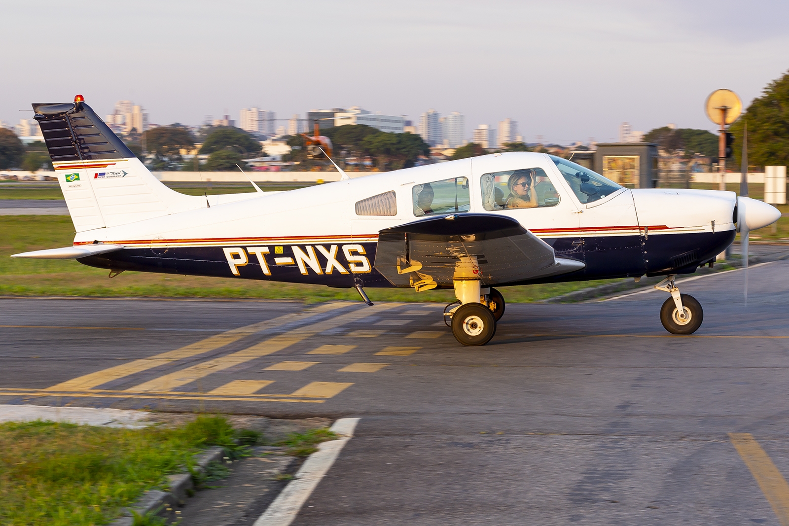 PT-NXS - Embraer EMB-712 Tupi