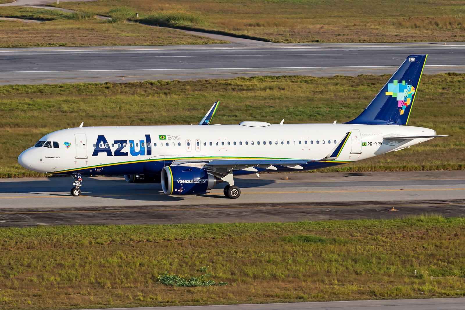 PR-YRW - Airbus A320 Neo