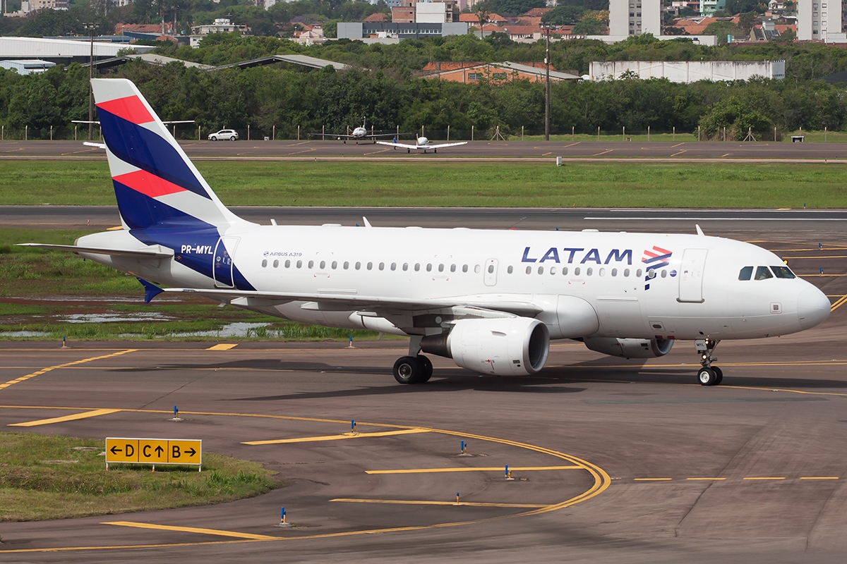 PR-MYL - Airbus A319