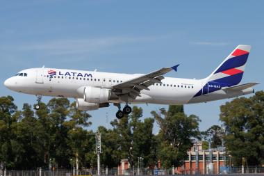 CC-BAZ - Airbus A320