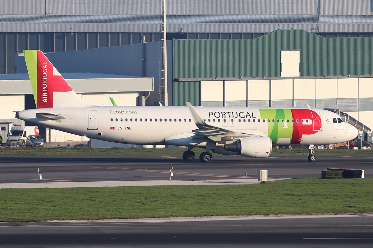 CS-TNU - Airbus A320