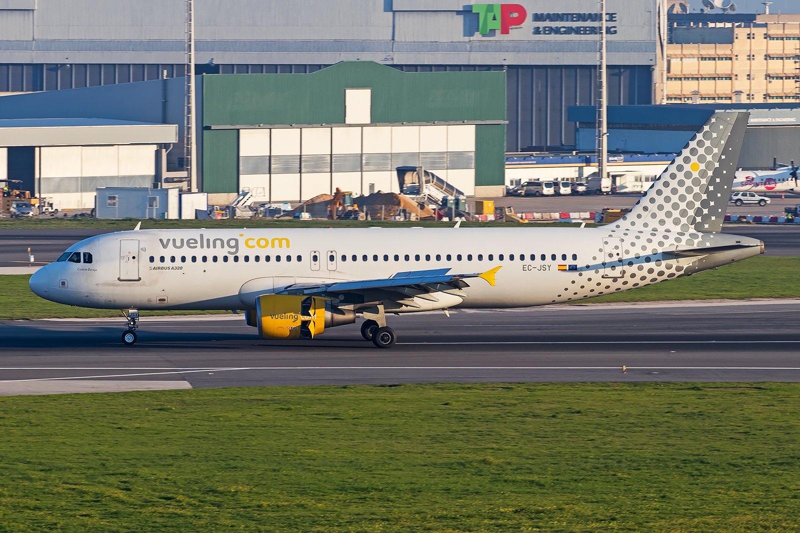 EC-JSY - Airbus A320