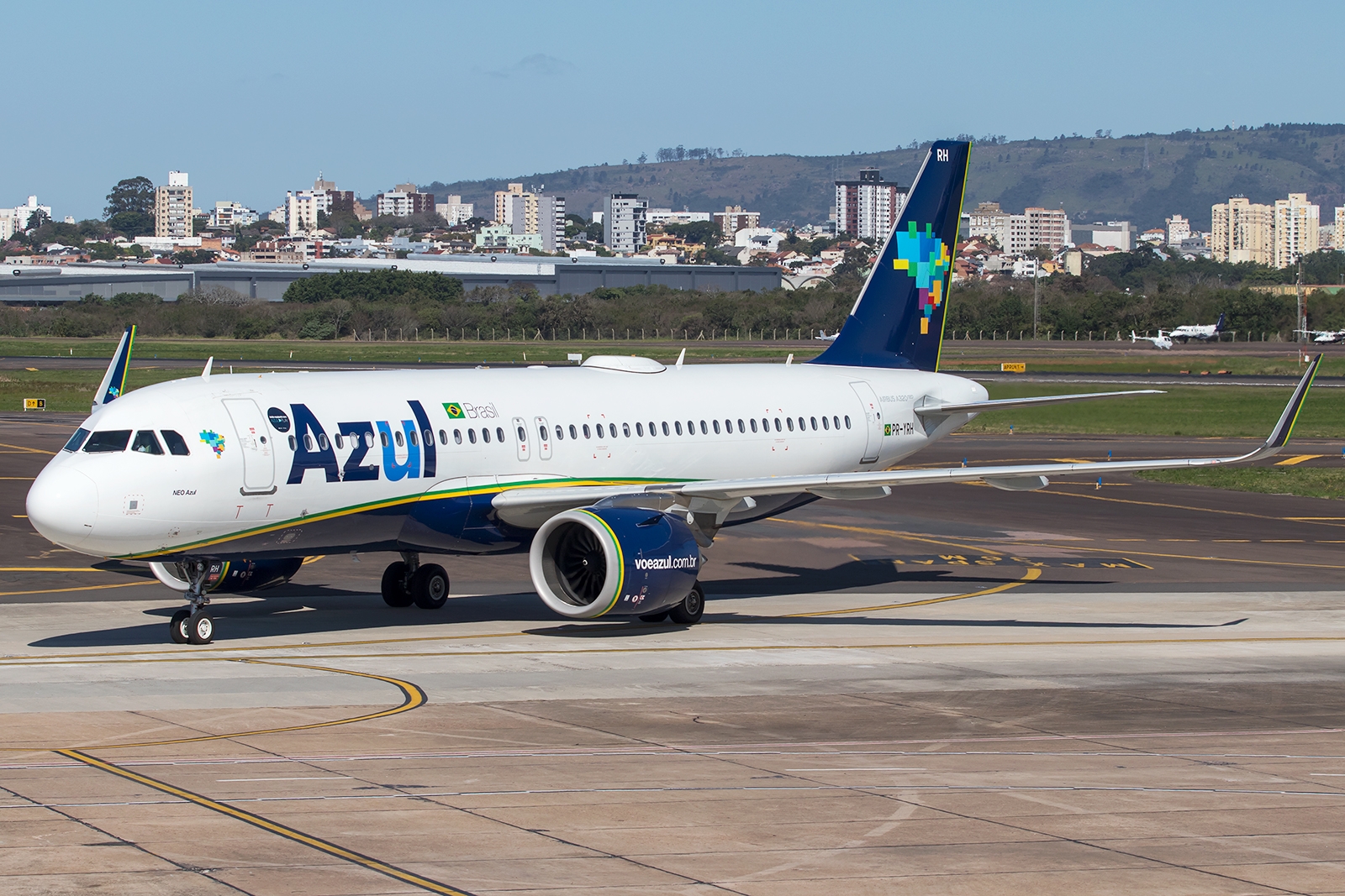 PR-YRH - Airbus A320