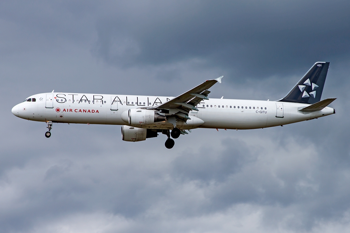 C-GITU - Airbus A321