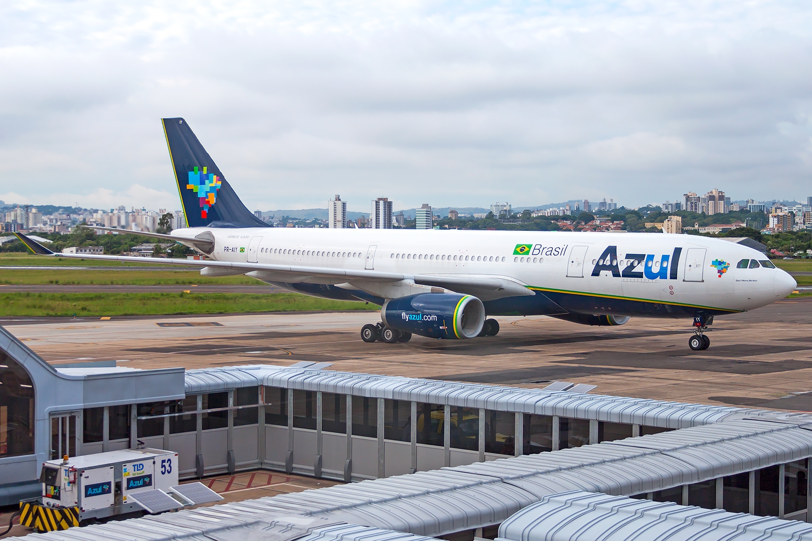 PR-AIY - Airbus A330-200