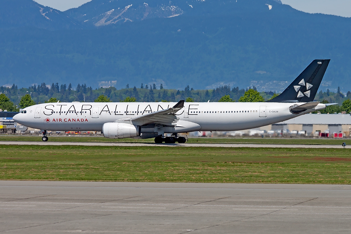 C-GHLM - Airbus A330-300