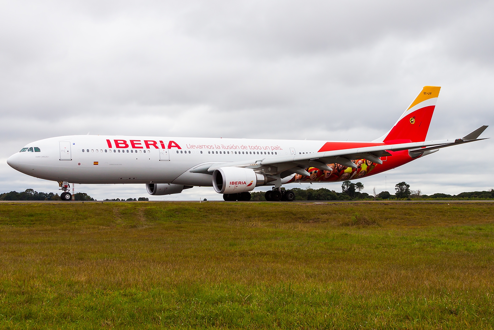 EC-LYF - Airbus A330-300