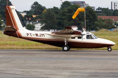 PT-WJM - Rockwell 500S Shrike Commander