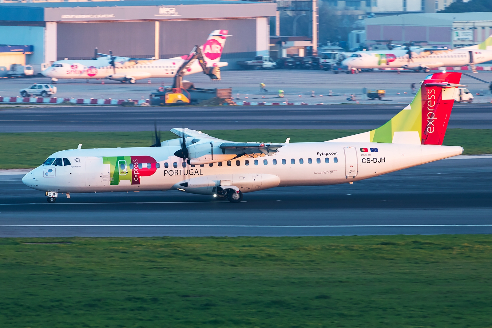 CS-DHJ - ATR-72-212A