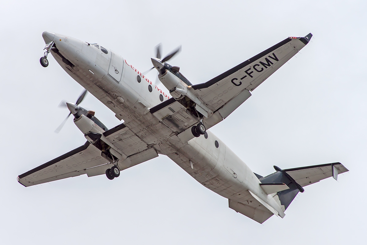 C-FCMV - Beech 1900