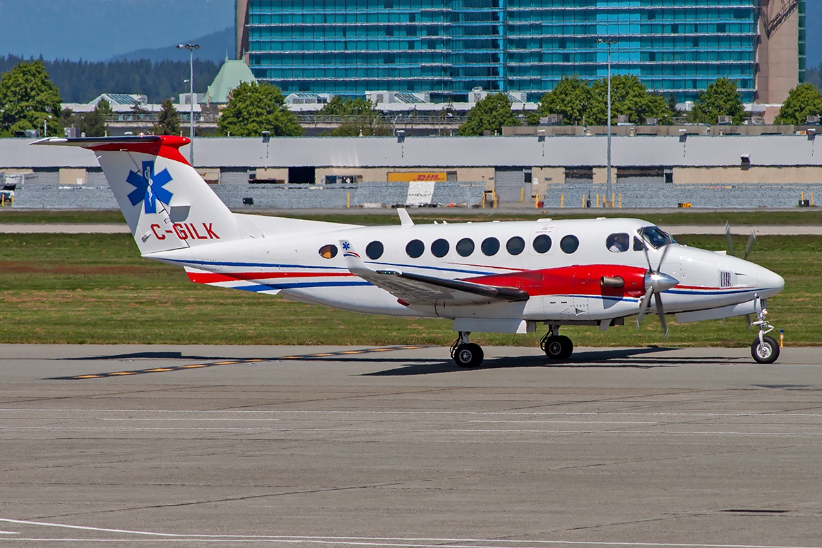 C-GILK - Beechcraft B300 King Air 350