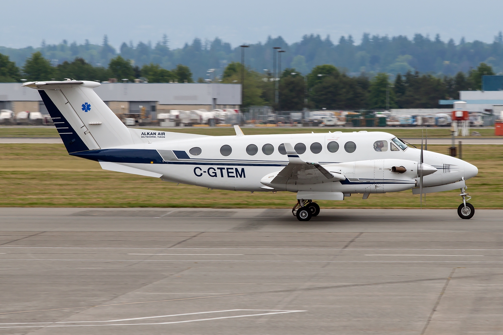 C-GTEM - Beechcraft B300 King Air 350