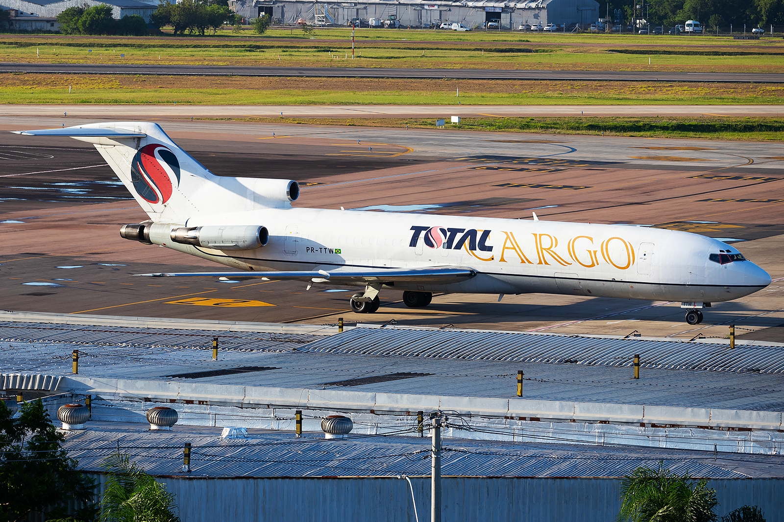 PR-TTW - Boeing 727-200F