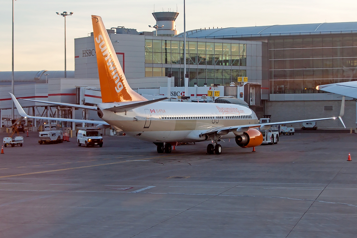 C-FTLK - Boeing 737-800