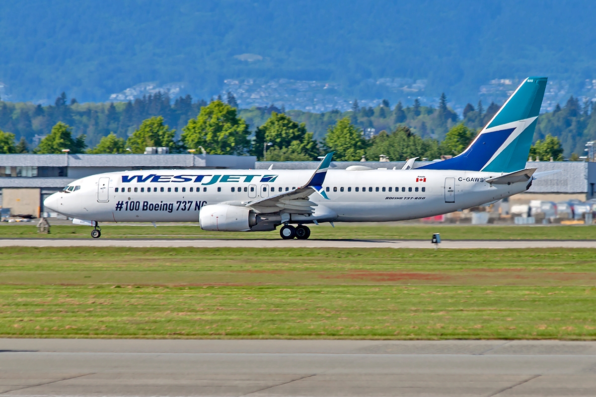 C-GAWS - Boeing 737-800