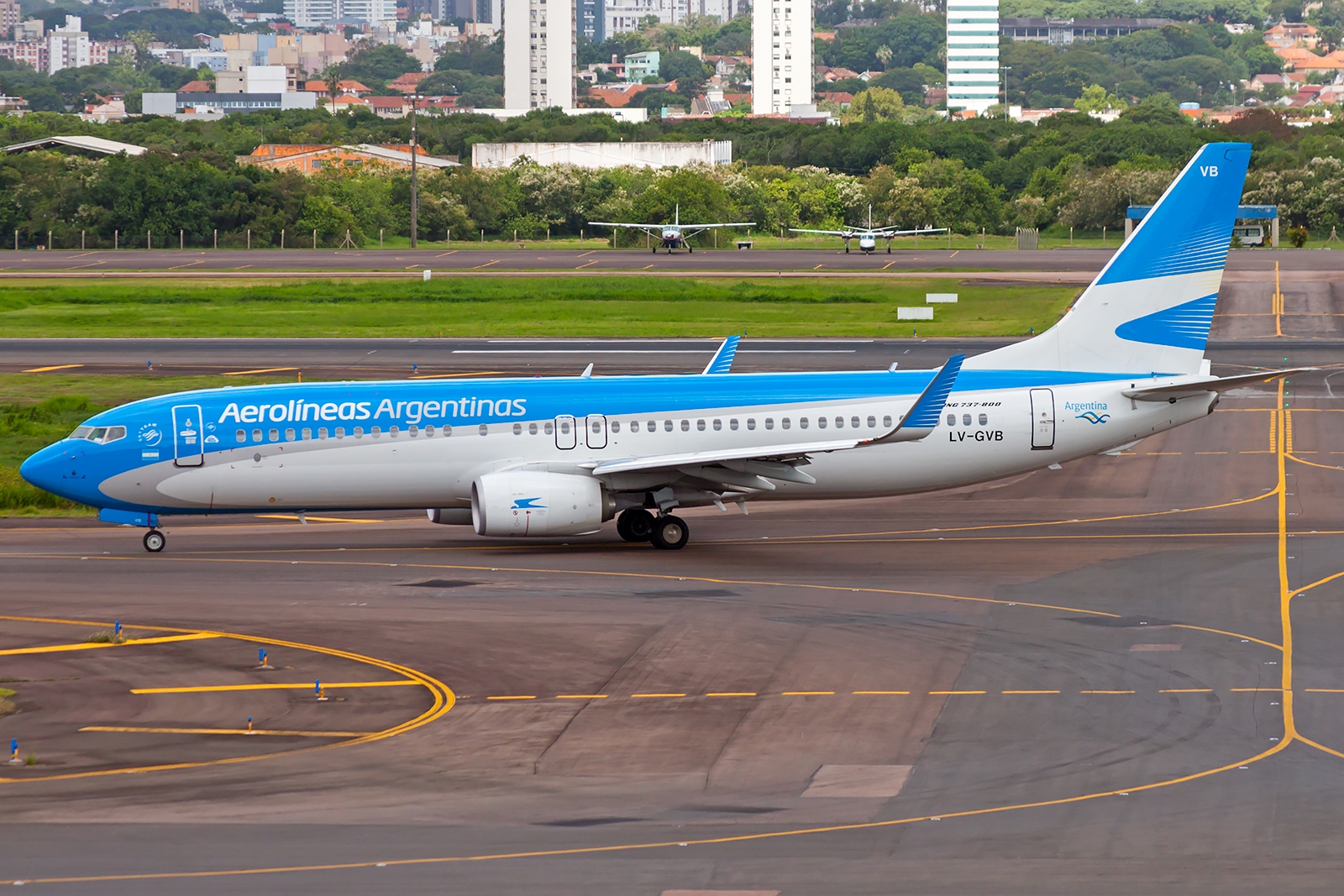 LV-GVB - Boeing 737-800