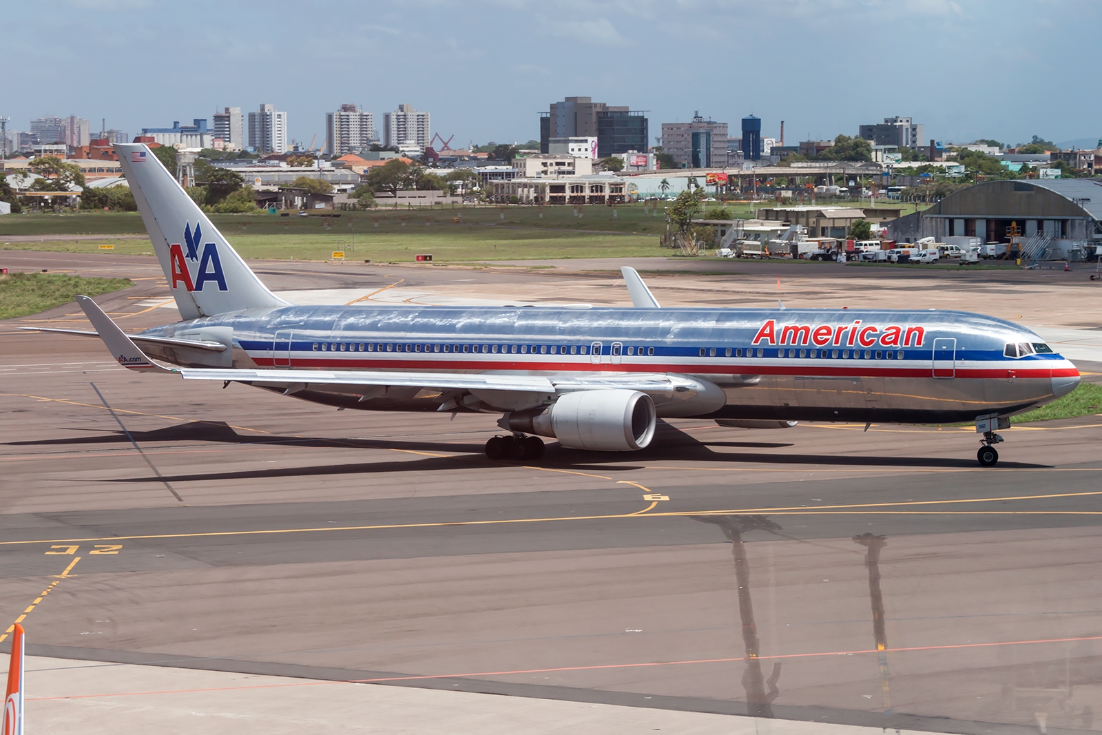 N362AA - Boeing 767-300(ER)