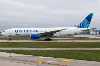 N210UA - Boeing 777-200ER