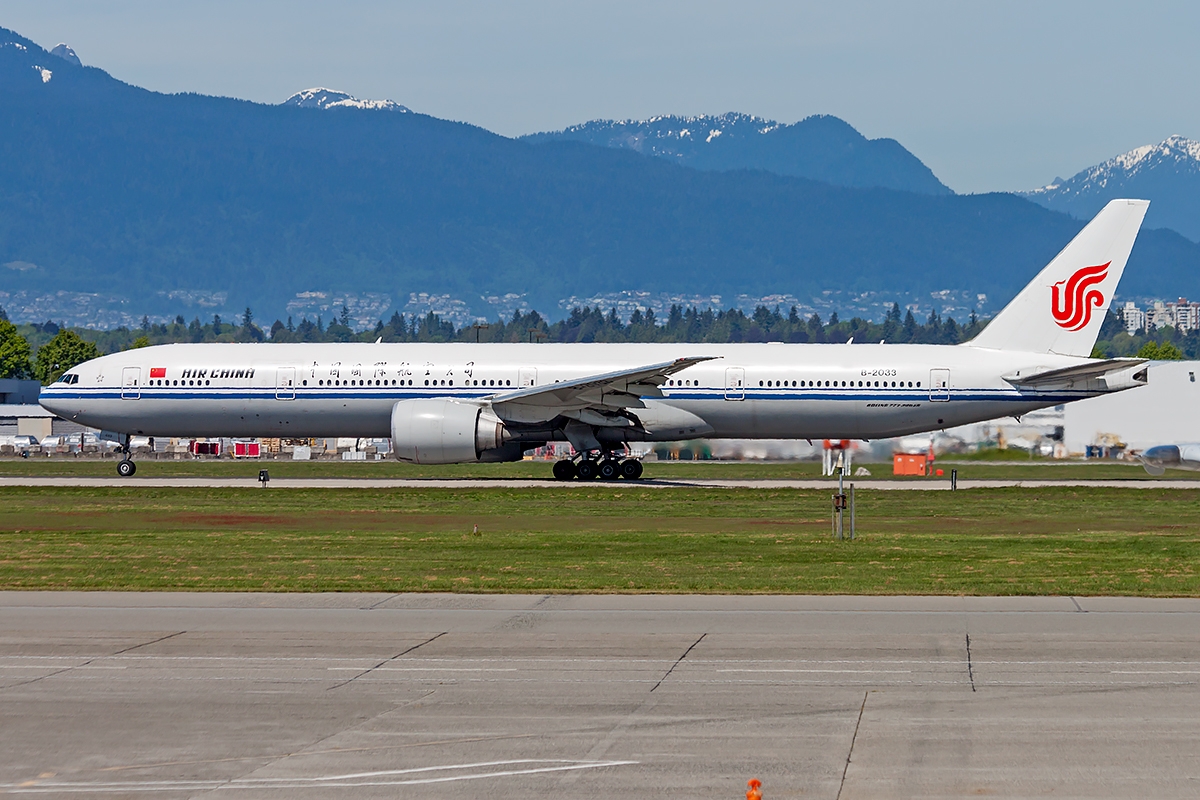 B-2033 - Boeing 777-300ER