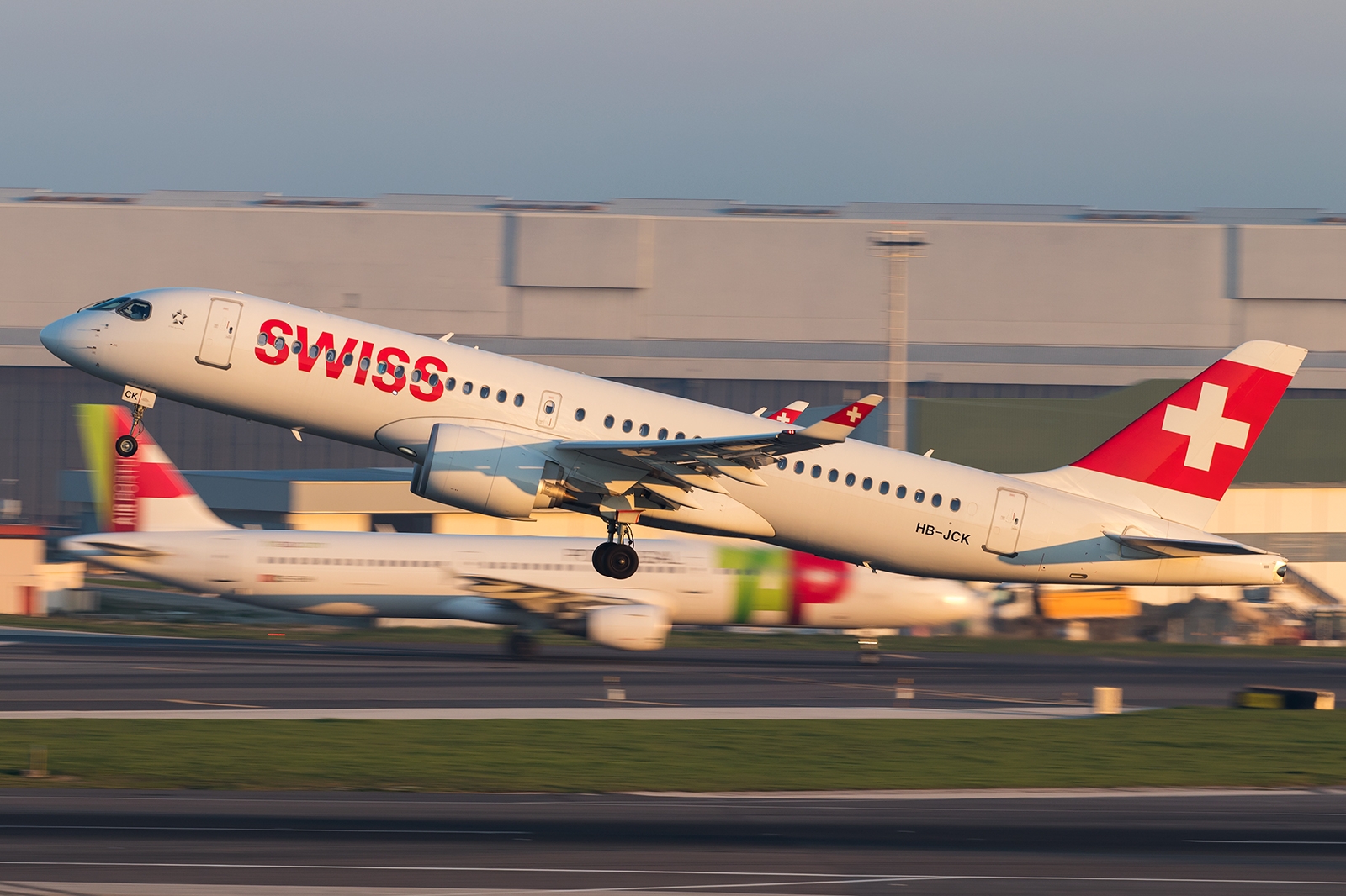 HB-JCK - Bombardier CSeries CS300