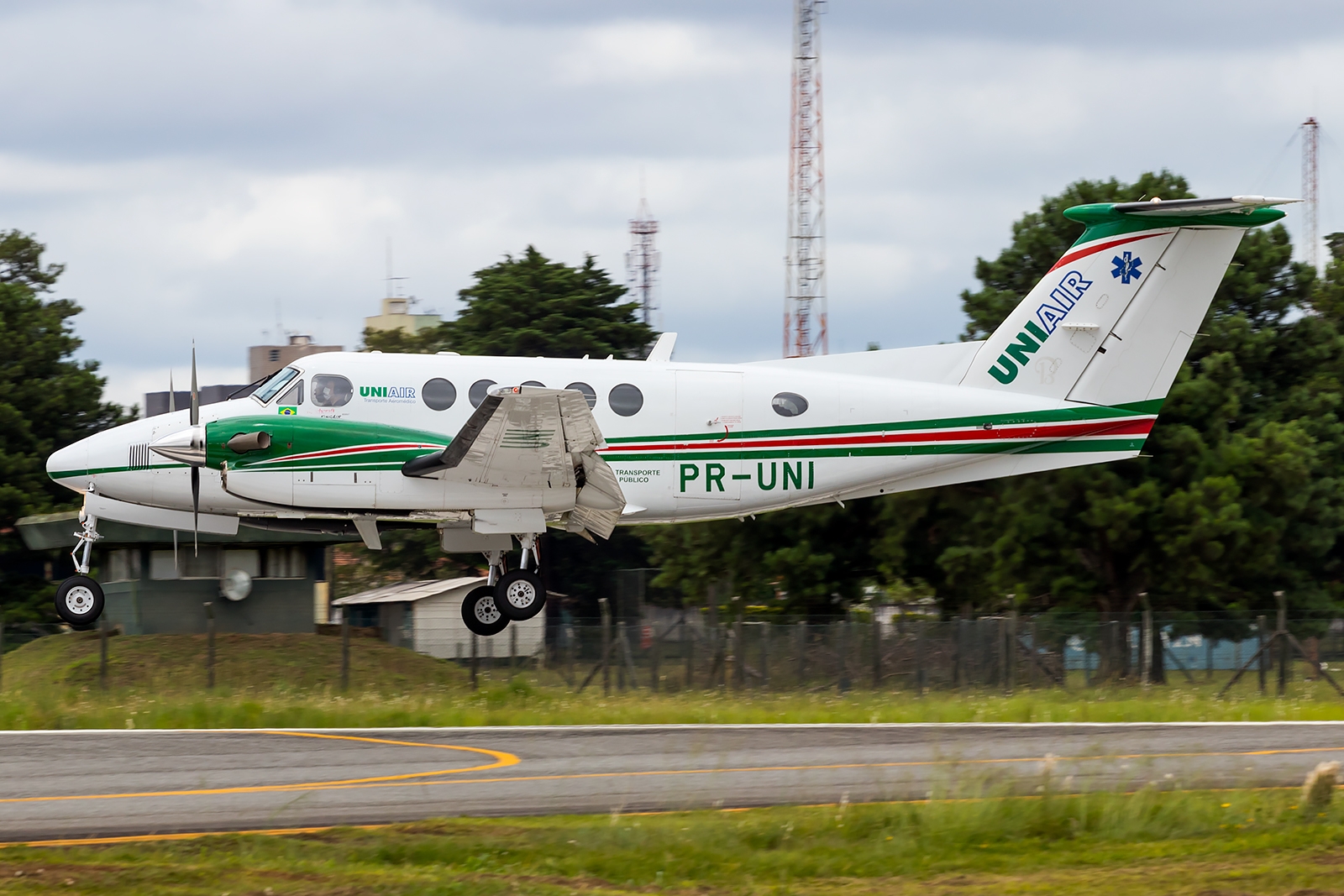 PR-UNI - Beechcraft B200GT Super King Air