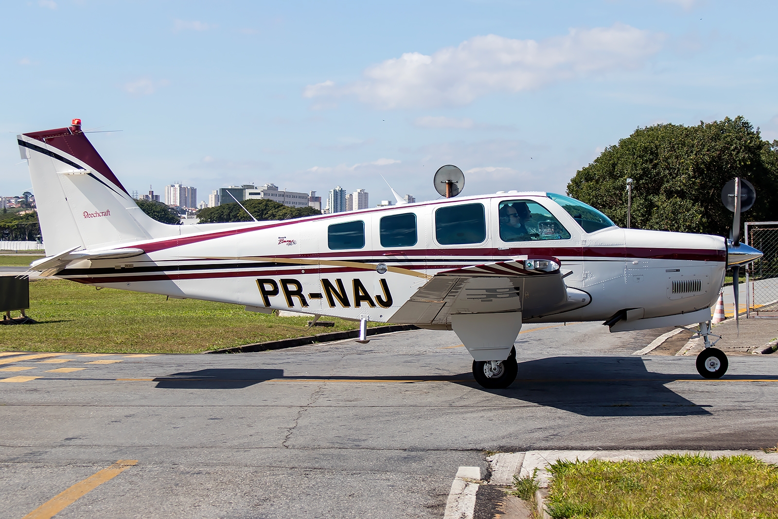 PR-NAJ - Beechcraft A36 Bonanza