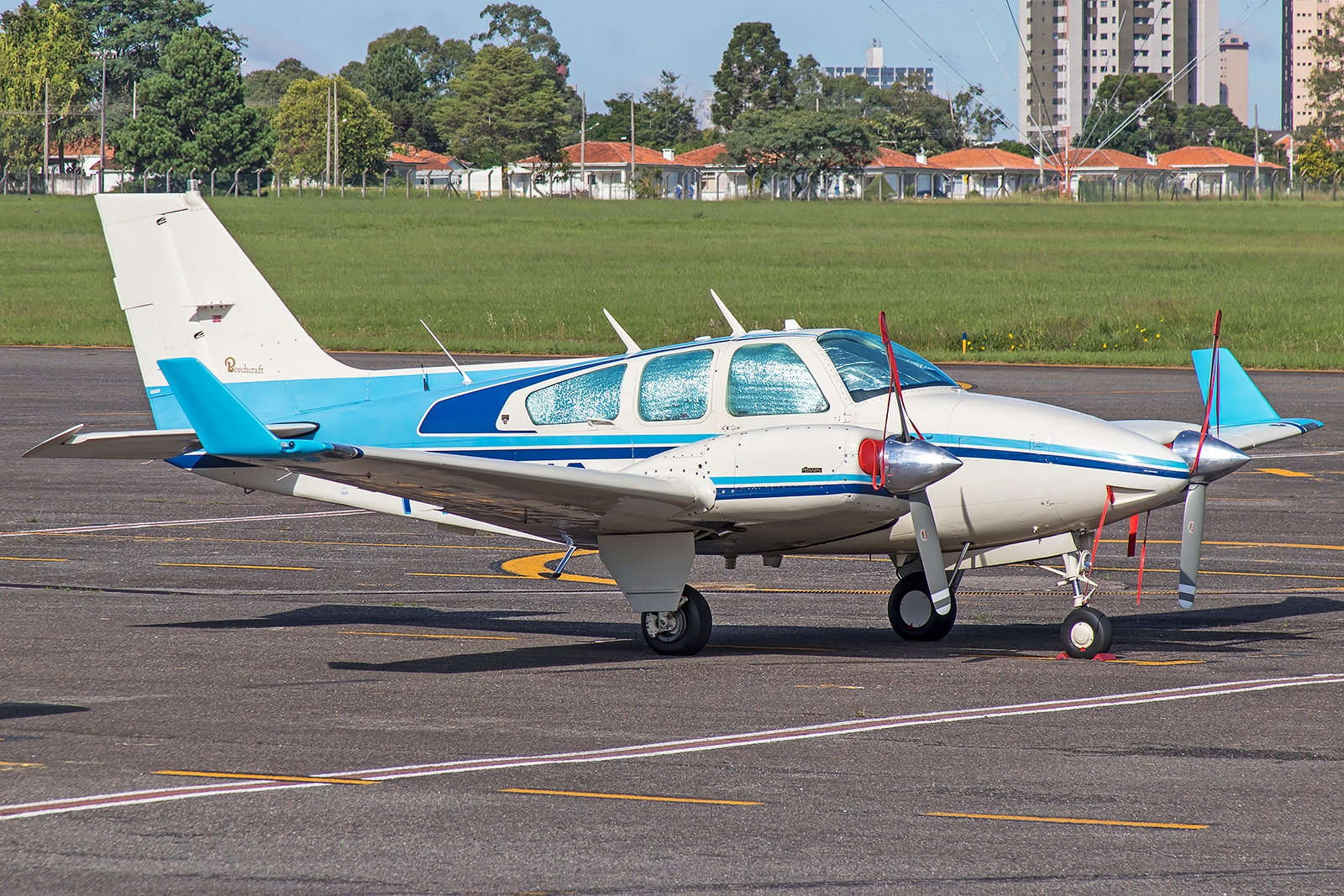 PT-FMG - Beechcraft 55 Baron