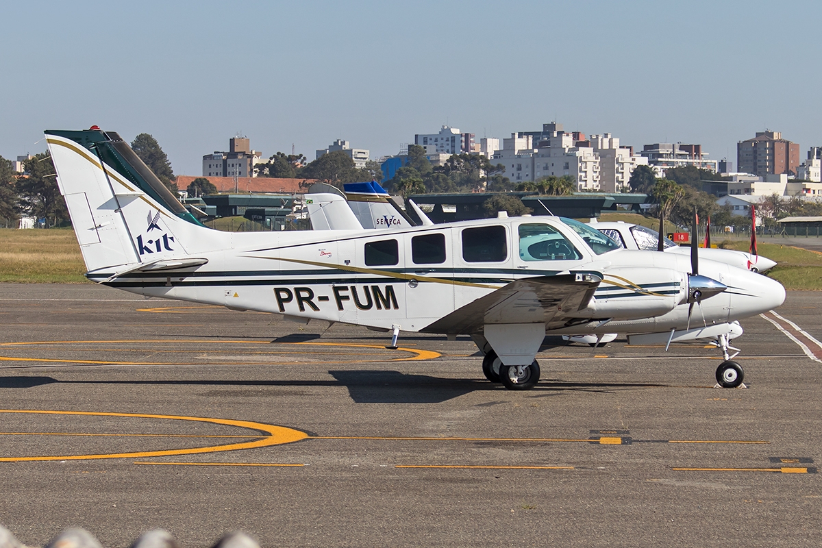 PR-FUM - Beechcraft 58 Baron