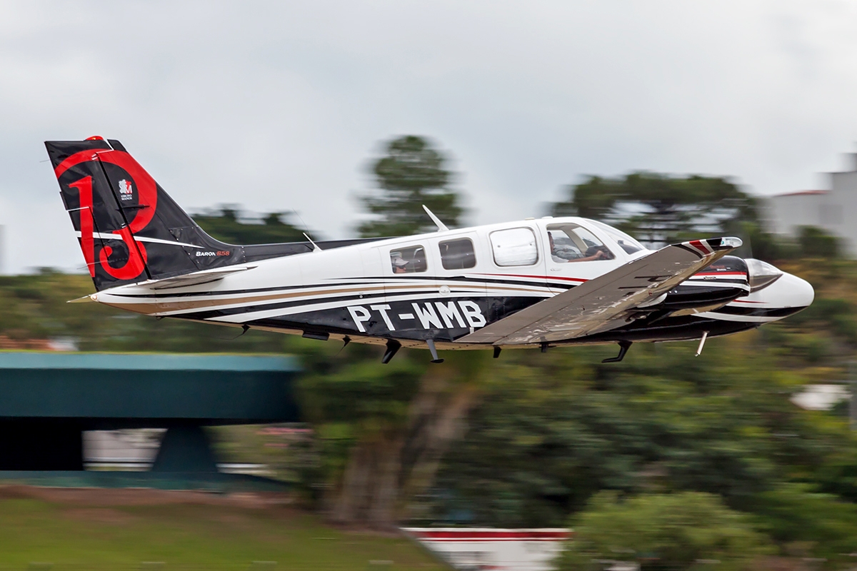 PT-WMB - Beechcraft 58 Baron