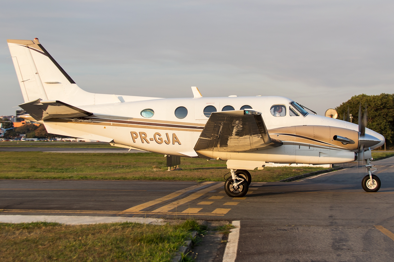 PR-GJA - Beechcraft C90 King Air