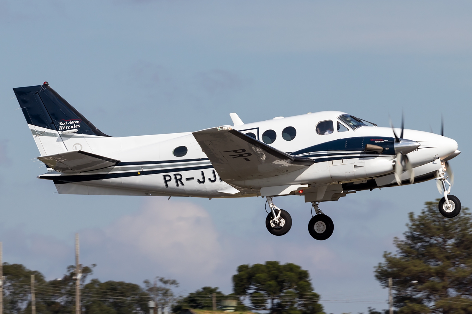 PR-JJM - Beechcraft C90GTi King Air