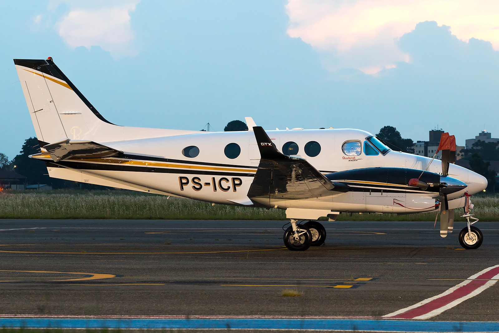 PS-ICP - Beechcraft C90GTx King Air