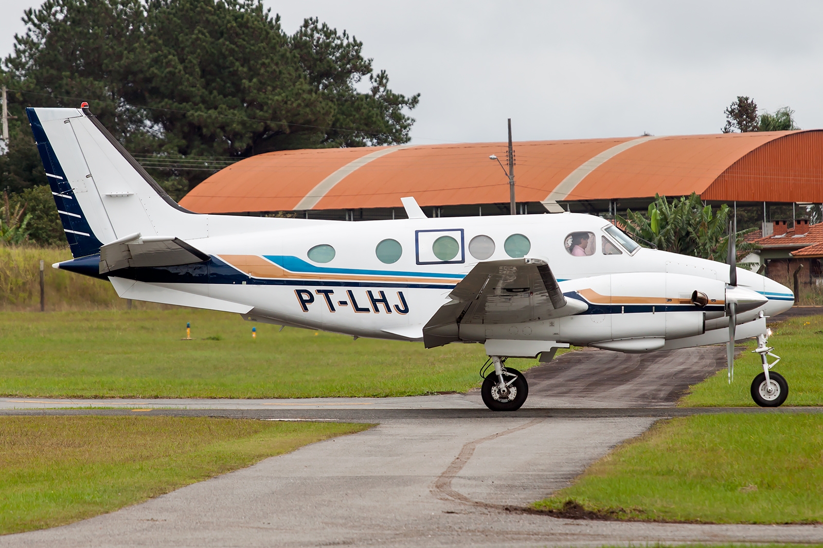 PT-LHJ - Beechcraft C90 King Air