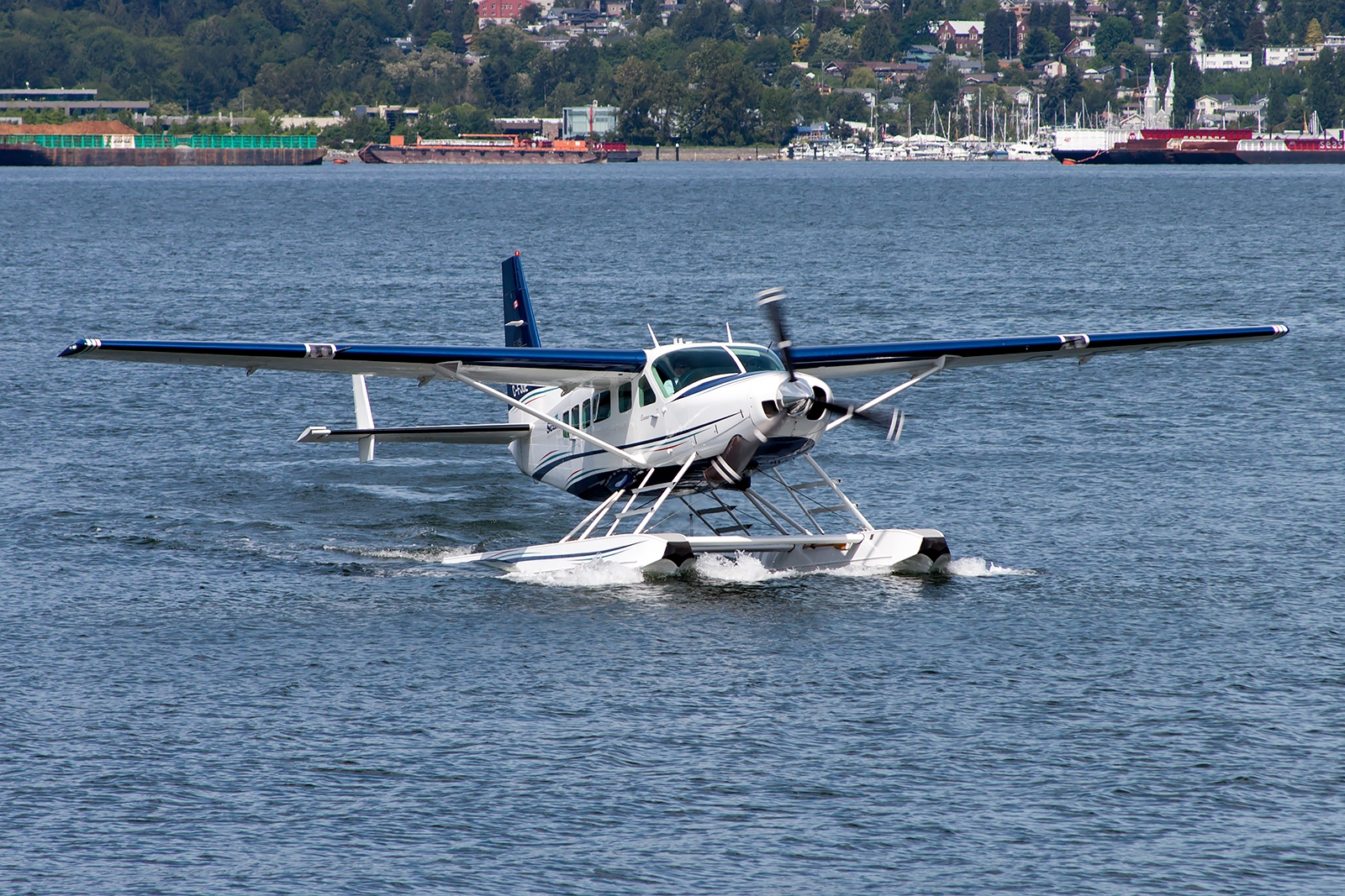 C-FJOE - Cessna 208B GRAND CARAVAN