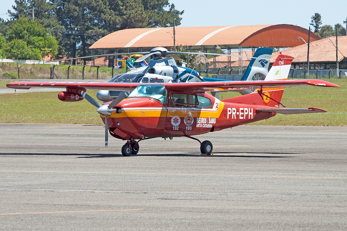 PR-EPH - Cessna 210 Centurion