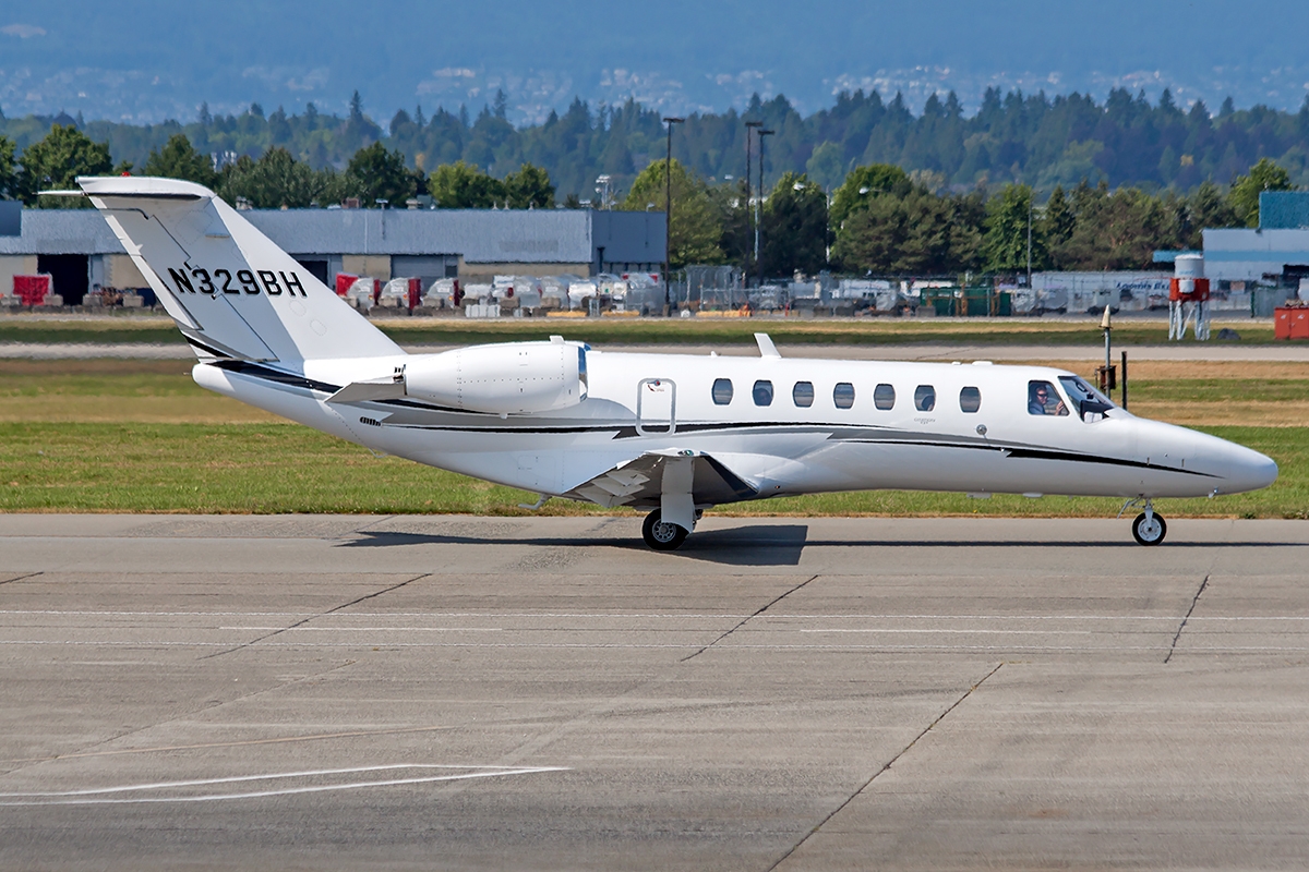 N329BH - Cessna 525B CitationJet CJ3