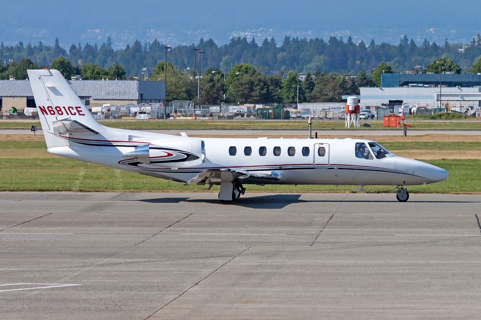 N681CE - Cessna 560 Citation Ultra